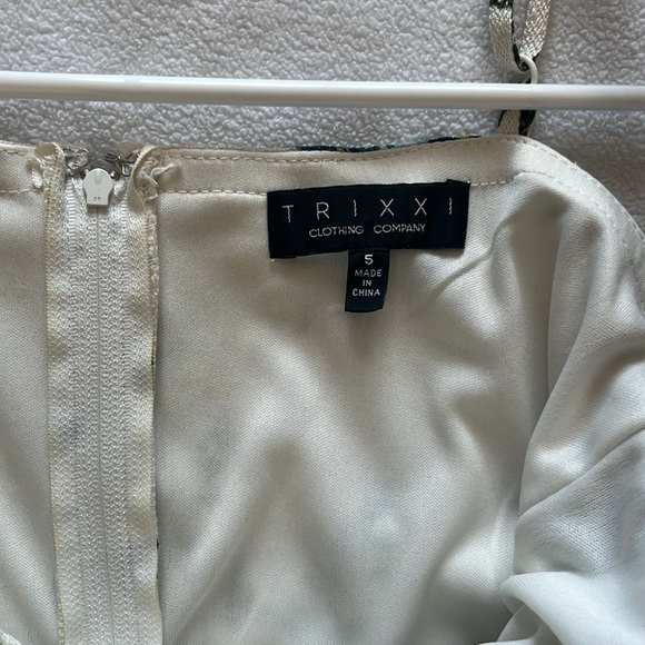 Short summer floral dress - Picture 2 of 3